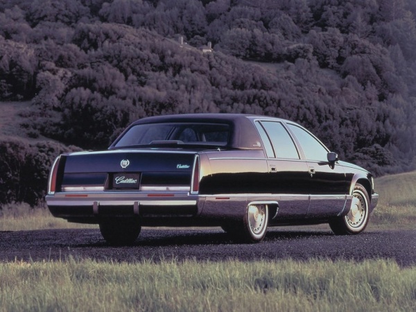 Cadillac Fleetwood фото