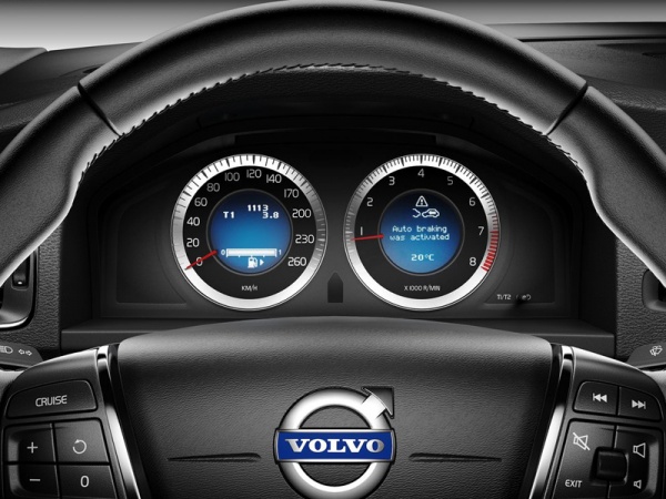 Volvo V60 фото